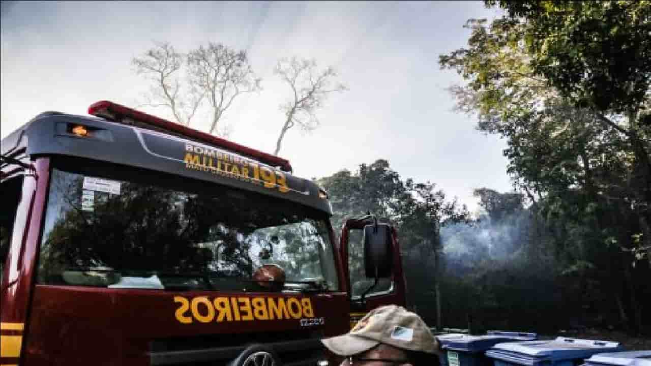 Bombeiros estimam concluir trabalhos até o final da manhã desta sexta-feira