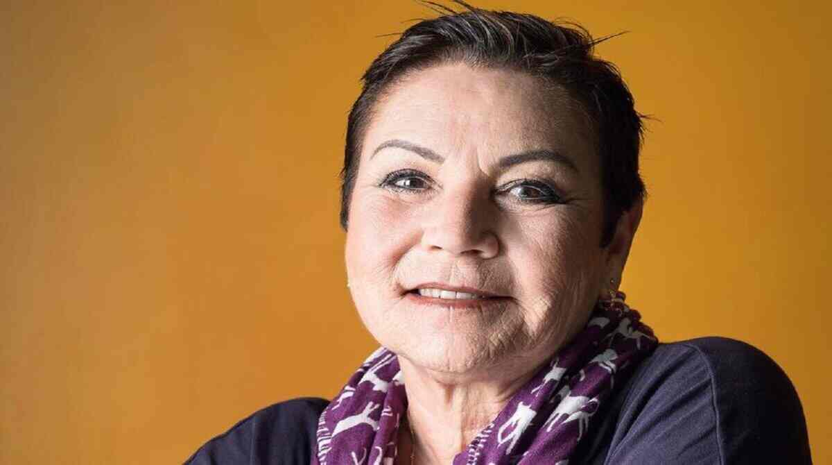 Isabela Assumpção foi demitida por telefone