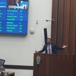 Deputado estadual Pedro Kemp durante pronunciamento nesta manhã. (Foto: Renata Volpe).