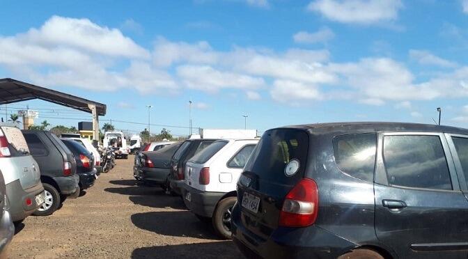 Na lista de veículos apreendido estão 27 carros e 67 motocicletas