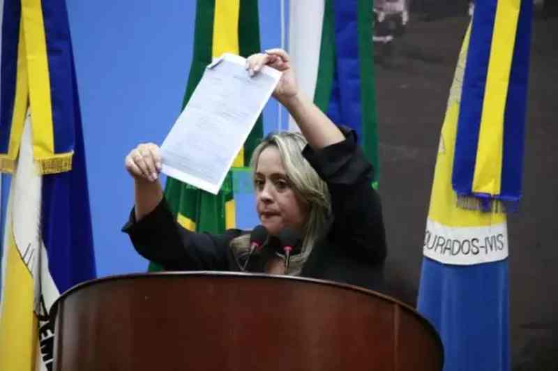 A decisão foi tomada na sessão desta segunda-feira (4)