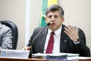 O deputado estadual Lídio Lopes durante reunião da CCJR. (Marcos Ermínio