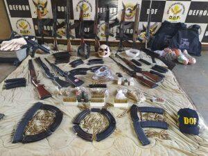 Armamento de grosso calibre apreendido pelo DOF. Foto: Divulgação