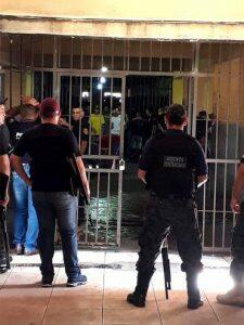 Um membro do PCC ficou ferido e foi levado para o hospital (Foto: ABC Color)