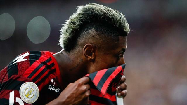 Bruno Henrique festeja gol contra o Ceará (Foto: ANDRE MELO ANDRADE/MYPHOTO PRESS/ESTADÃO CONTEÚDO)