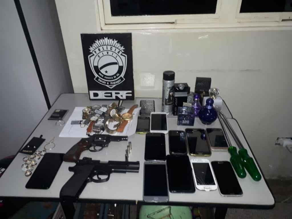 Objetos recuperados pela Polícia Civil. Foto: Divulgação