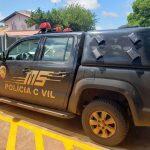 Agentes da polícia de Rio Brilhante também participam da ação. (Foto: Marcos Morandi