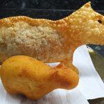 Pastel e coxinha feitos pela empreendedora Mity Yamashiro