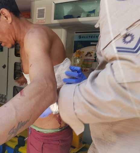 Homem foi socorrido pelo Corpo de Bombeiros. (PC de Souza
