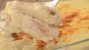 Peixe gratinado ao molho de queijos