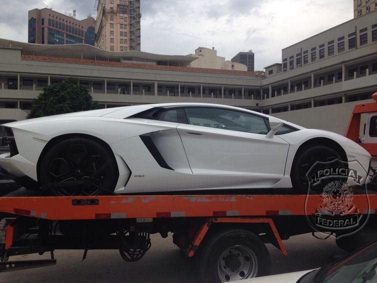 Lamborghini Aventador