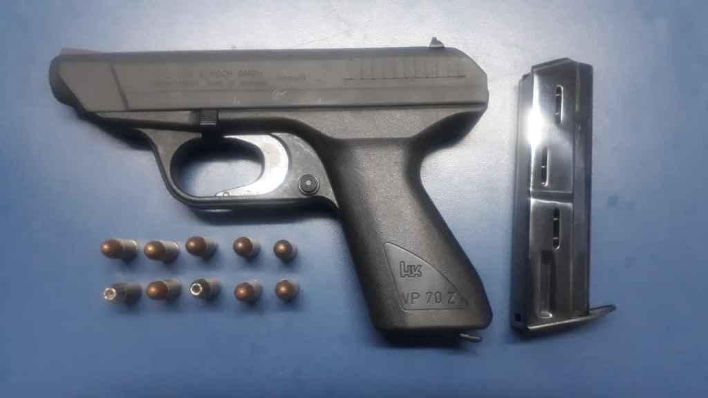 Arma apreendida pelos policiais. Foto: Divulgação