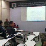 Policiais durante encontro com o Bope. Foto: Divulgação