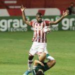 A Ponte vinha de oito jogos sem derrota em casa