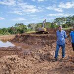Prefeito Marquinhos Trad visitou obras do Parque das Nações Indígenas (Foto: Diogo Gonçalves/PMCG)