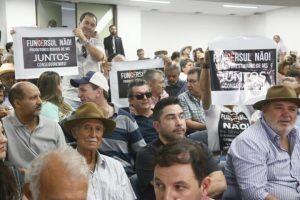 No dia da votação do aumento no Fundersul