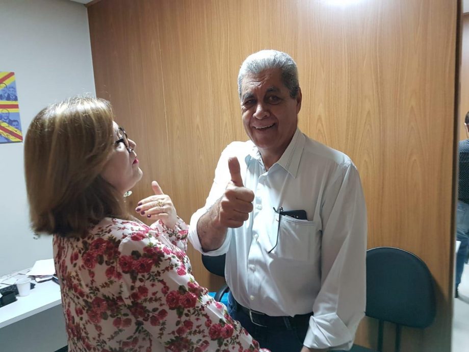 Puccinelli cumprimentou colegas e deixou o local em seguida (Richelieu Pereira
