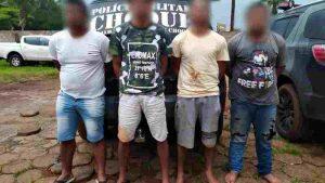 Quadrilha foi capturada na sexta-feira. Delio é o último à direita