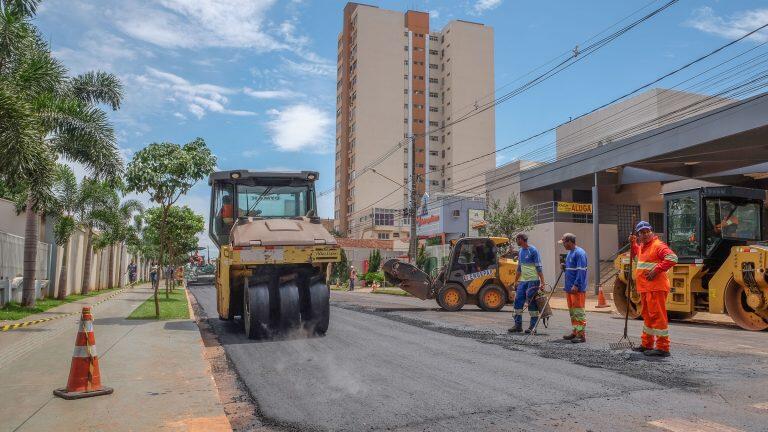 Recapeamento no trecho da Santa Casa começou nesta terça