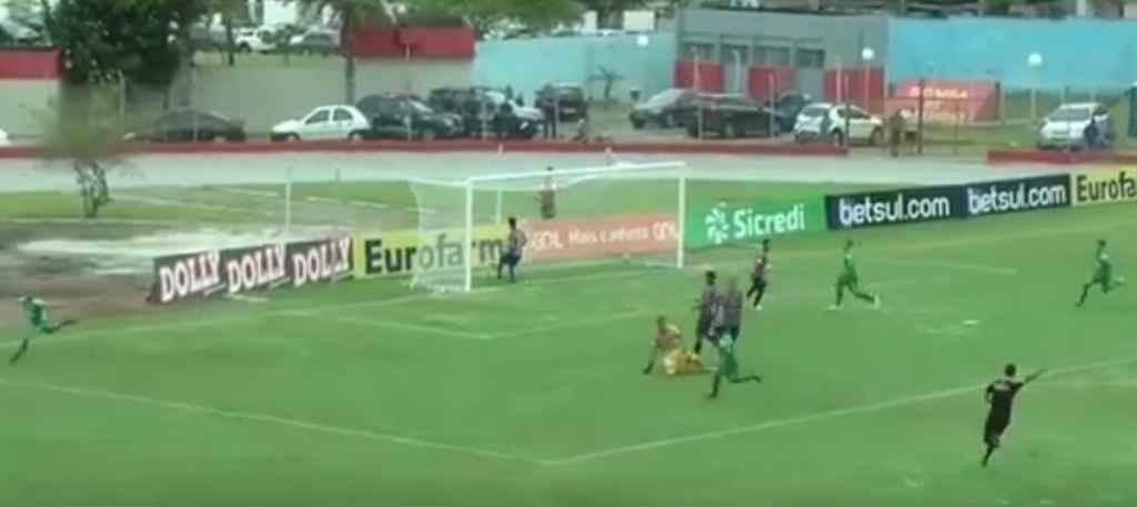 Partida disputada no estádio Suzanão