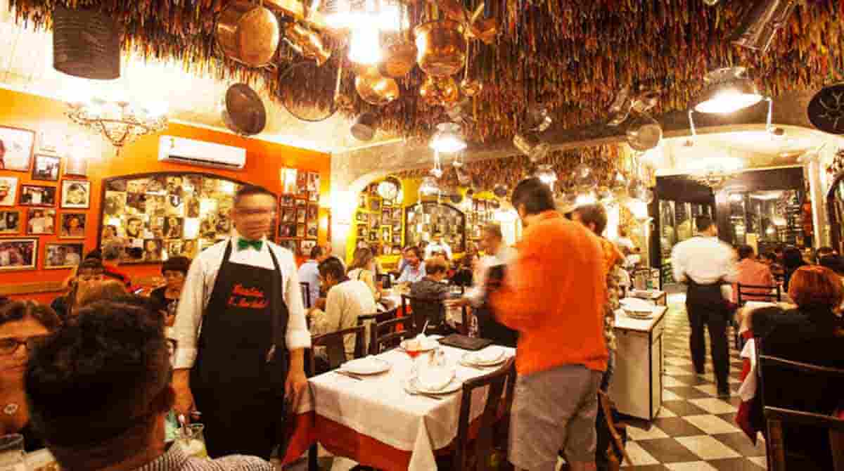 Objetivo é capacitar trabalhadores de restaurantes no país