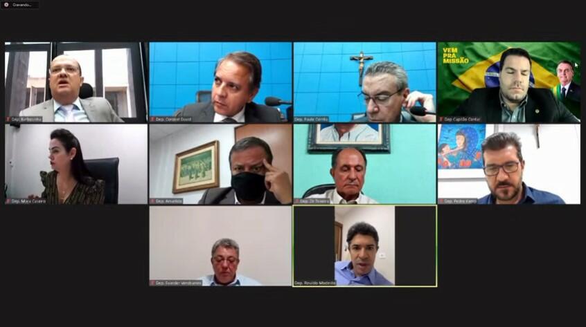 Deputados aprovaram moção de repúdio contra ministro