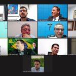 Deputados se reúnem de forma mista