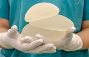 Campo-grandense perde ação contra Anvisa por prótese de silicone estourada