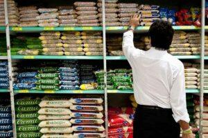 Só uma pessoa por família poderá entrar nos mercados (Foto: Marcelo Camargo/Agência Brasil)