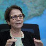 Senadora afirma que ministra precisa aguardar janela partidária para mudança de legenda.