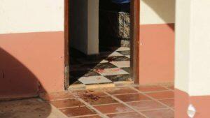 Casal foi ferido a tiros no motel pelo PRF