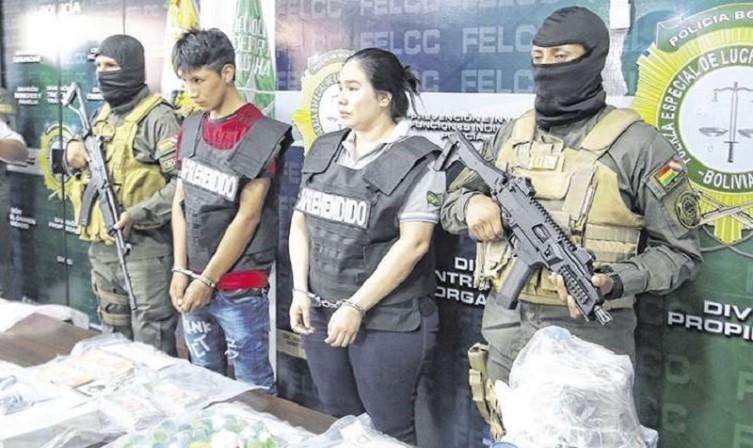 Dupla foi presa pela polícia boliviana (Foto: El Deber)