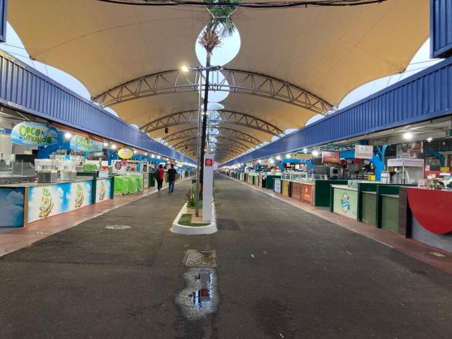 Corredor gastronômico da Feira Central