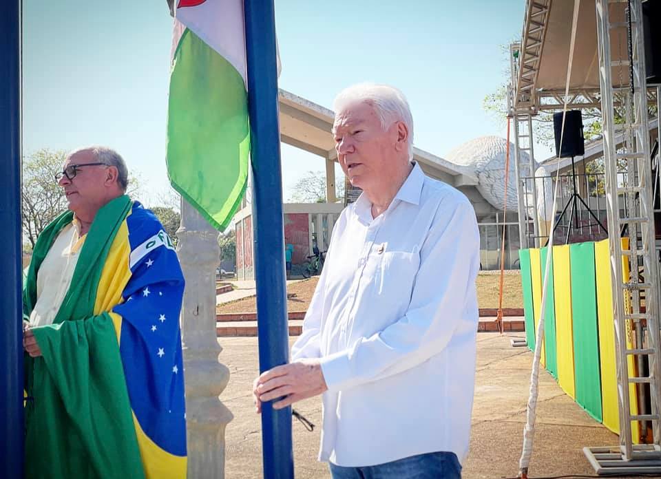 Prefeito Zé de Oliveira faleceu aos 76 anos