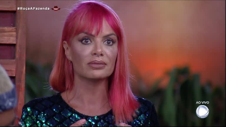 Valentina foi assistente de palco do Programa do Ratinho e confessou que sua menstruação está em atraso