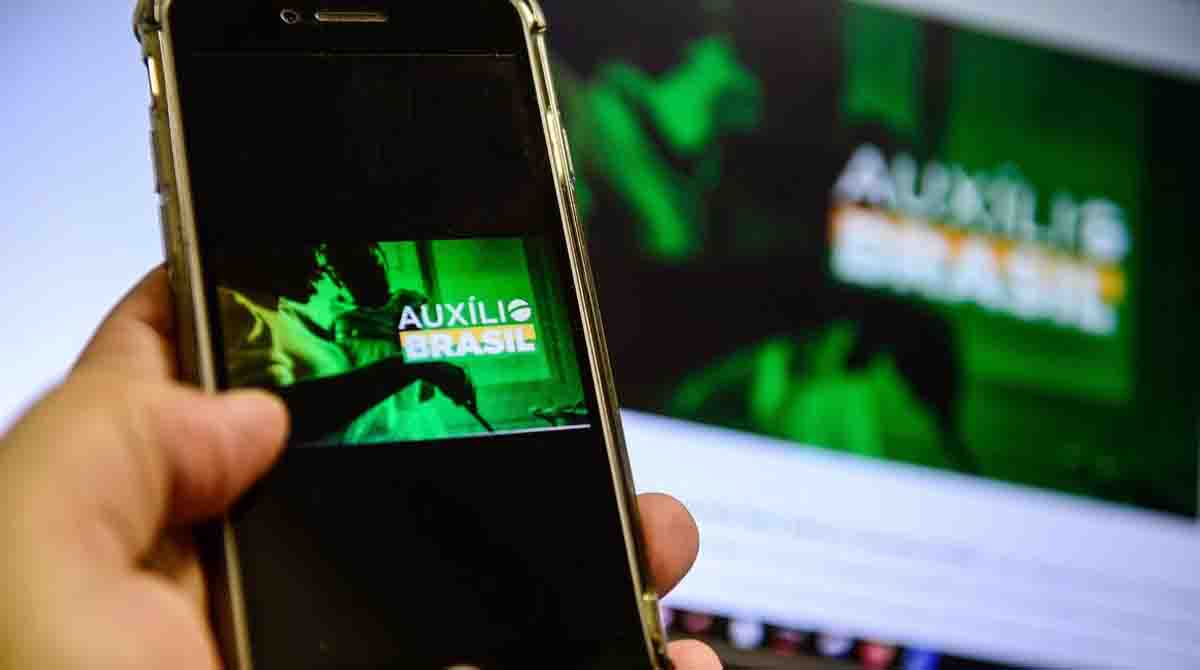 Auxílio Brasil é depositado nesta sexta-feira a inscritos com NIS final 1