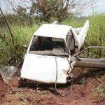 Veículo capotou na estrada vicinal