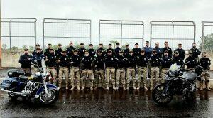 Agentes da PRF durante treinamento no Autódromo Internacional de Campo Grande