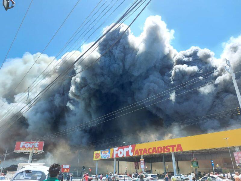 Incêndio no supermercado Fort