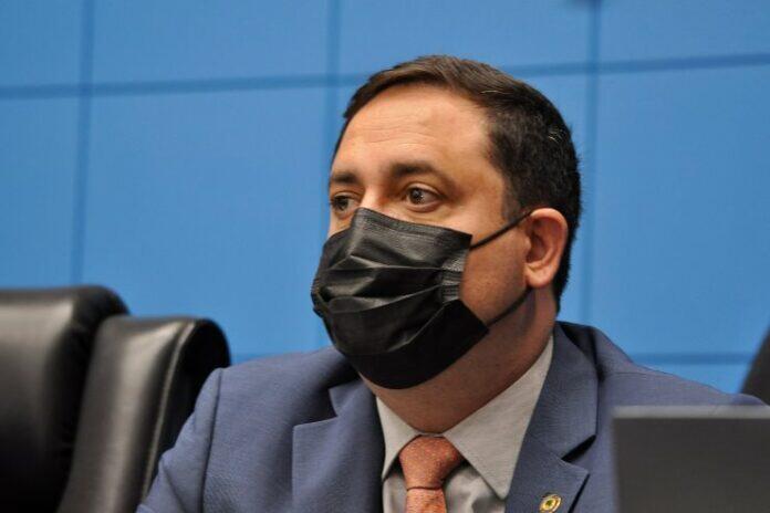 Deputado Marcio Fernandes testou positivo para Covid-19