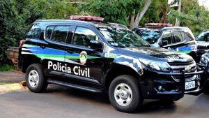 O caso foi registrado como roubo majorado pelo concurso de pessoas.