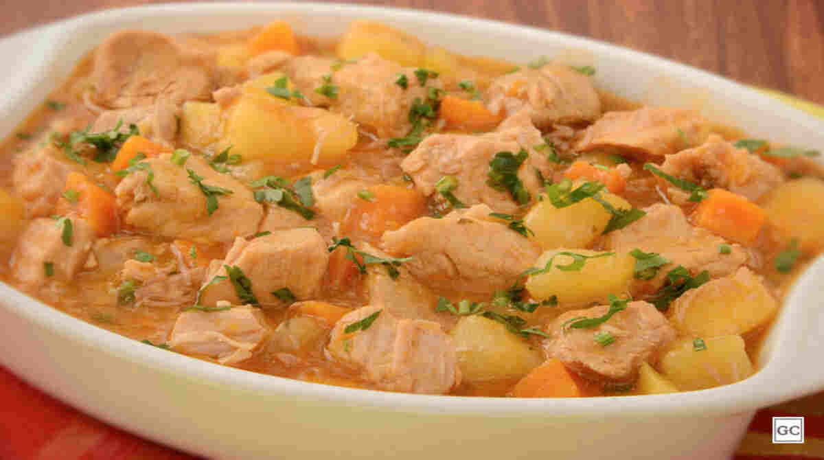 Pernil cozido com legumes