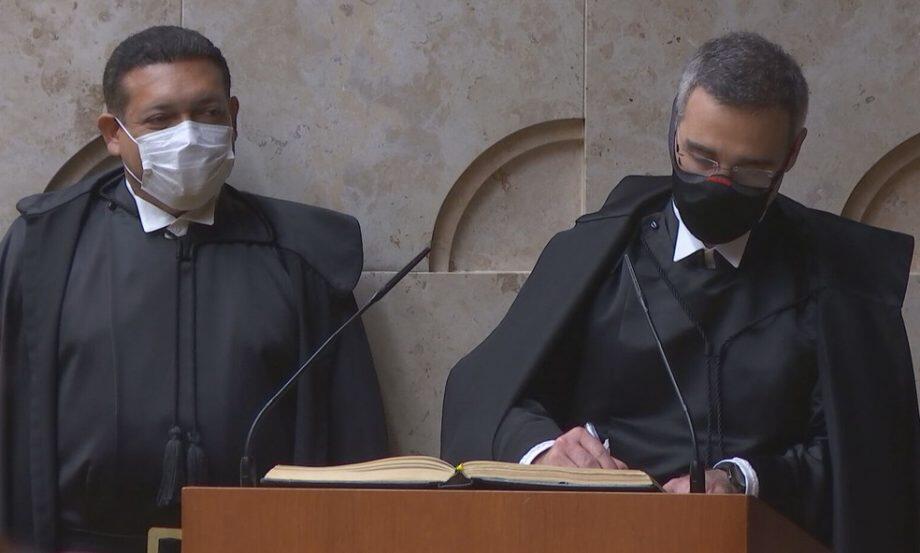 André Mendonça assina termo de posse no Supremo