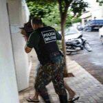 Policial segue preso pelo feminicídio e homicídio