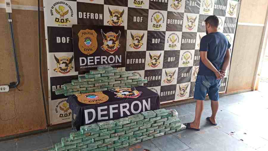 Professor foi preso em flagrante