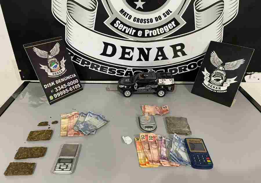 Droga e dinheiro foram apreendidos no local