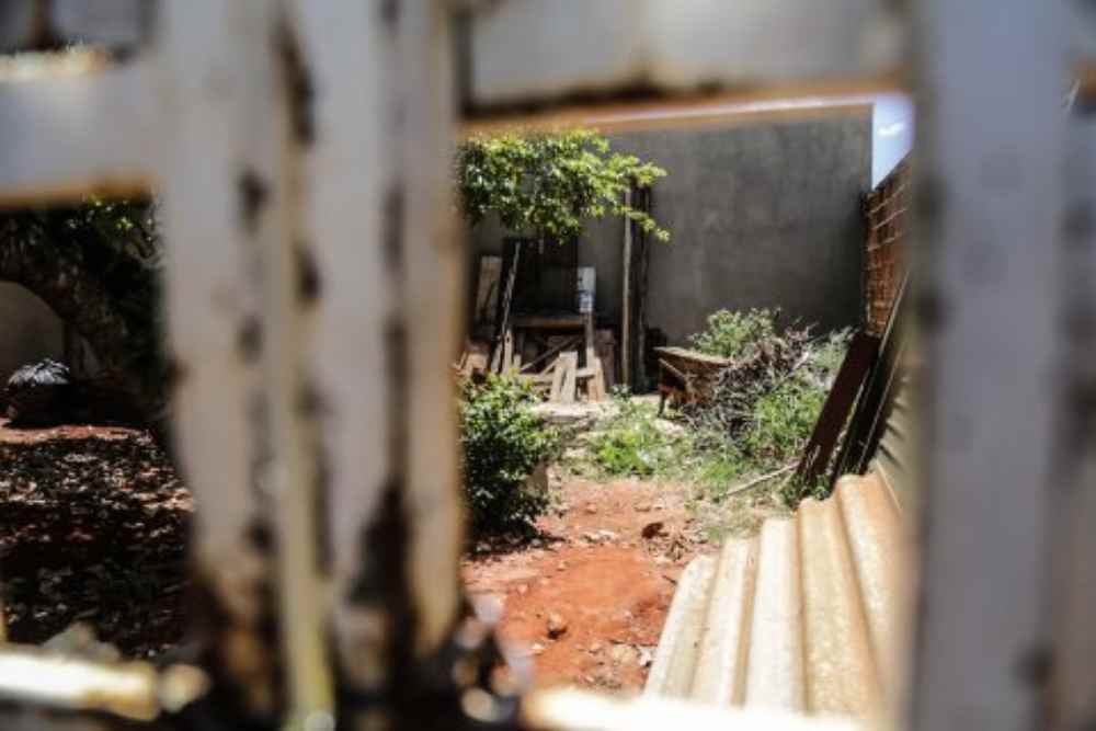 Terreno onde Clayton morreu em confronto com os policiais