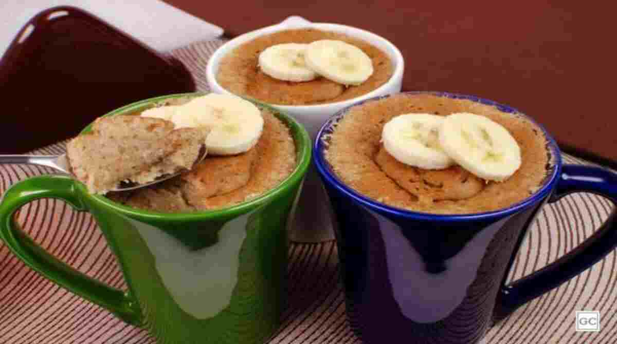 Bolo de caneca de banana