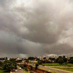 São previstas tempestades acompanhadas de raios