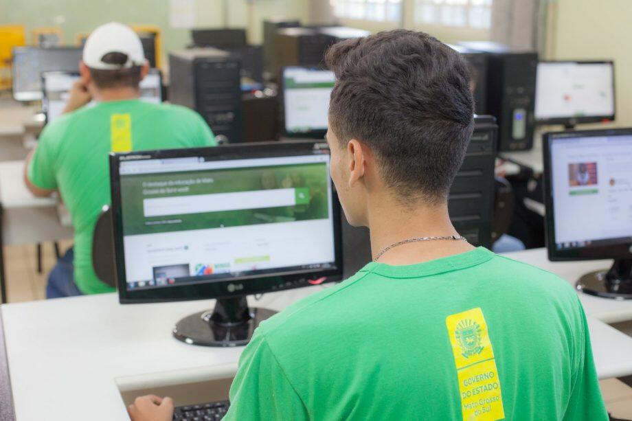 Escolas estaduais dos municípios de Aral Moreira